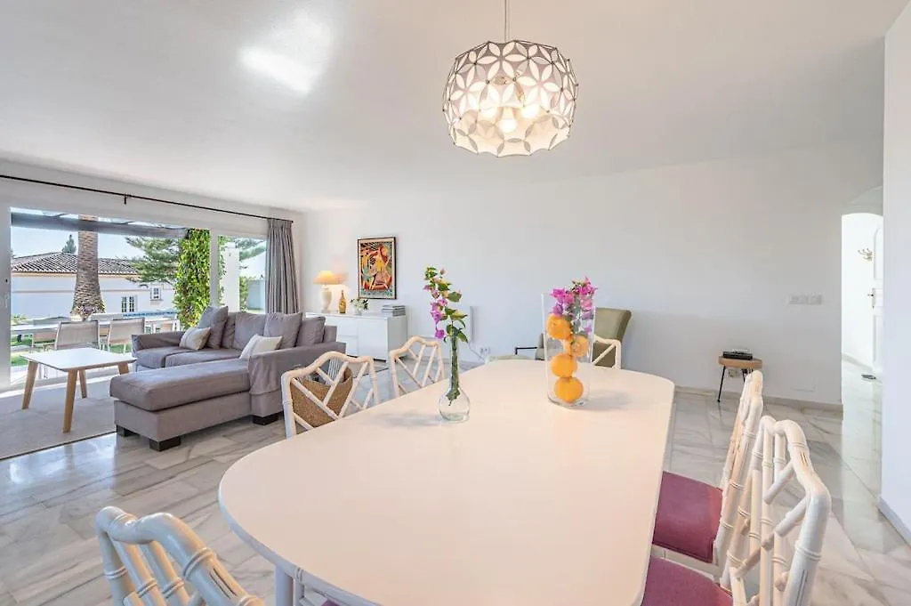 Villa Con Piscina Privada Y Jardin Marbella 0*,  Spain