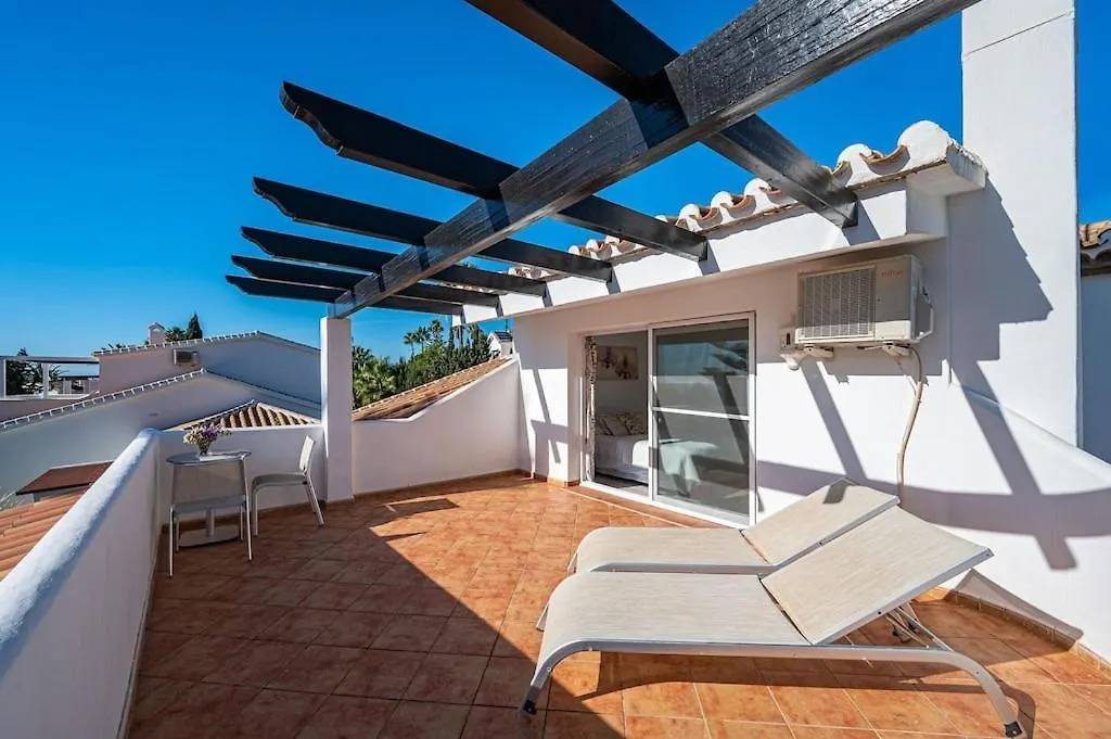 Villa Con Piscina Privada Y Jardin 马尔韦利亚 度假居