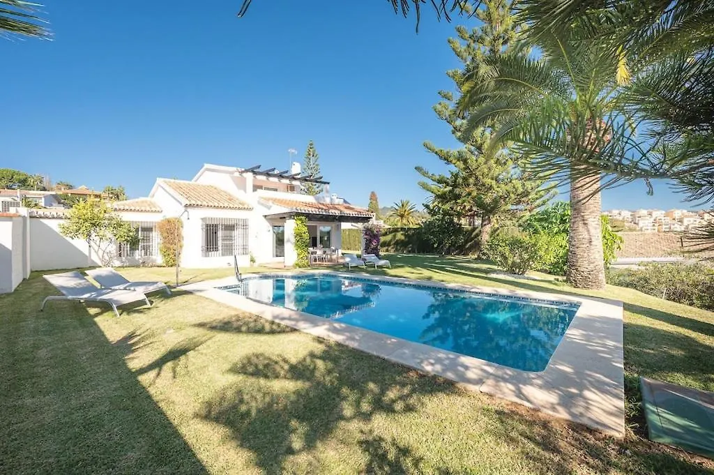 Villa Con Piscina Privada Y Jardin 马尔韦利亚 0*,