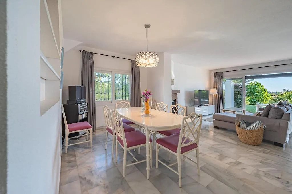 Villa Con Piscina Privada Y Jardin Marbella 0*,